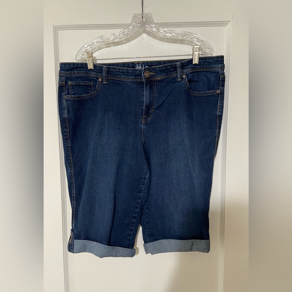 Style & Co Woman Skimmer Jeans Shorts Size 16W Dark Wash